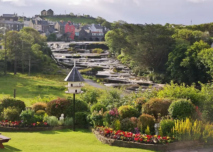 Falls Hotel&Spa